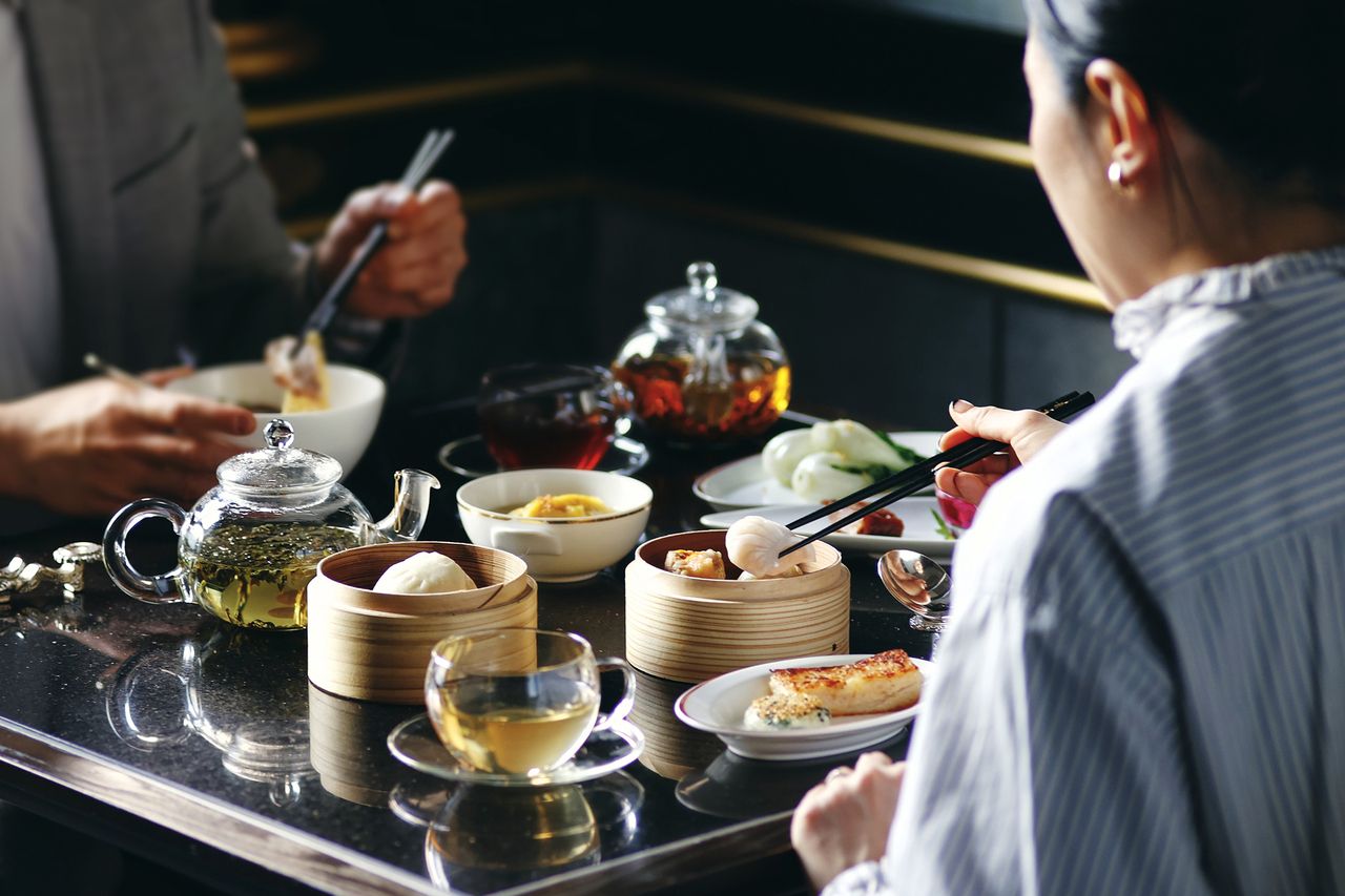 【仅限工作日上午11:30到访】龙天门午餐套餐+香醇冷泡中国茶