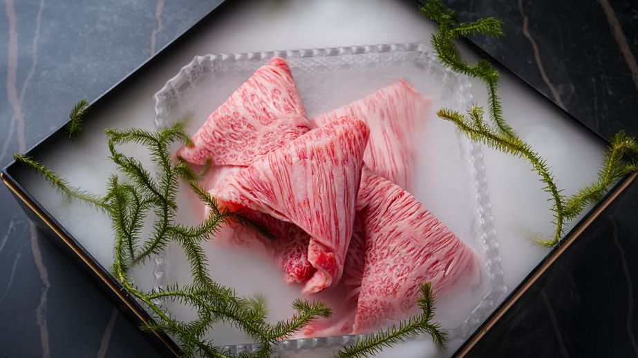 綿あめで作るA５ランク認定近江牛すき焼きセット