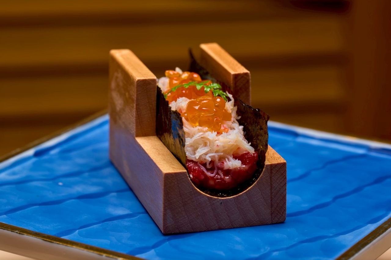 [Shinjuku Ushimitsu Opening Commemoration Course] This is a course celebrating the grand opening of Shinjuku Ushimitsu. It includes “Wagyu beef, crab, and salmon roe yukke dog,” “Spicy and savory brioche cutlet sandwich with carefully selected tenderloin,” as well as 7 carefully selected grilled dishes.