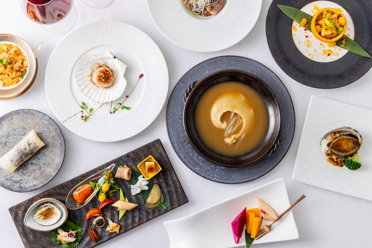[July 13~]  – A celebration of summer flavors: nine exquisite dishes including stewed shark fin from Kesennuma, abalone and glass noodles with taro, and sweet-and-sour pork featuring seasonal fruits.