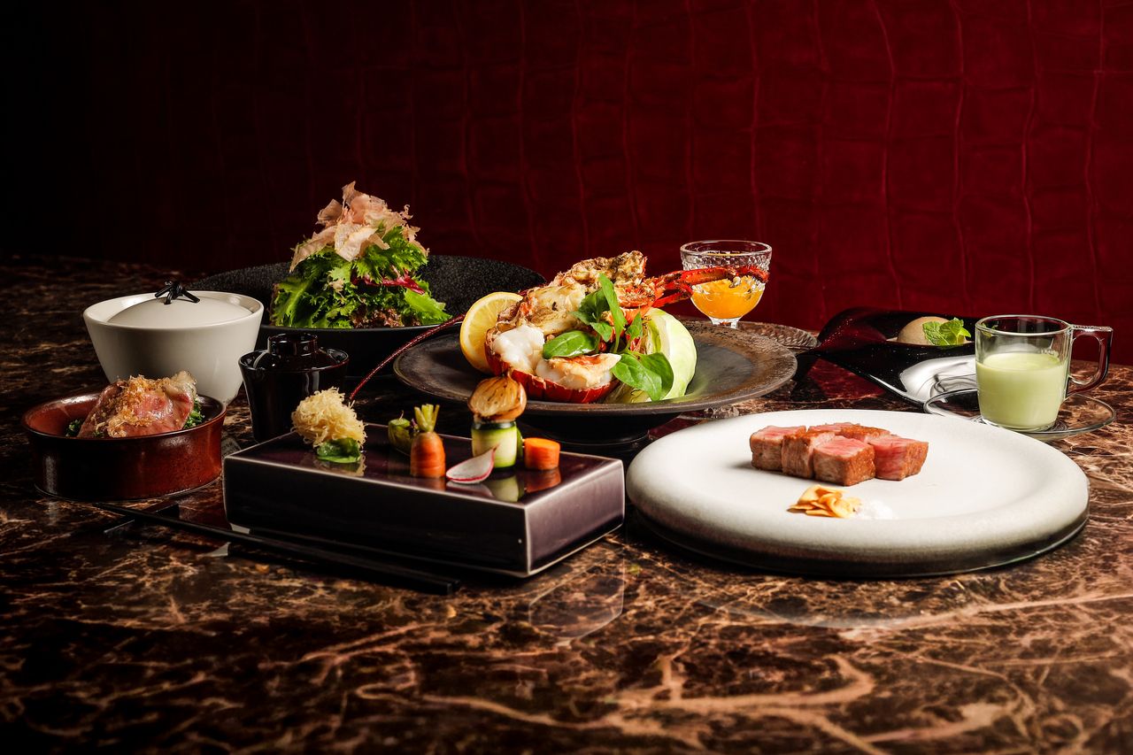 【Elegant Course】A5 Wagyu beef × domestic giant lobster / 9 popular dishes in total (available from September)