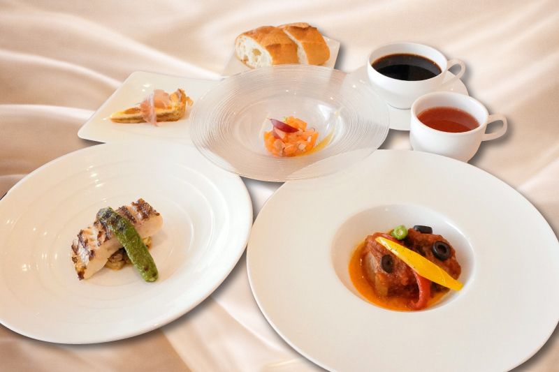 [August–September] Lunch Course