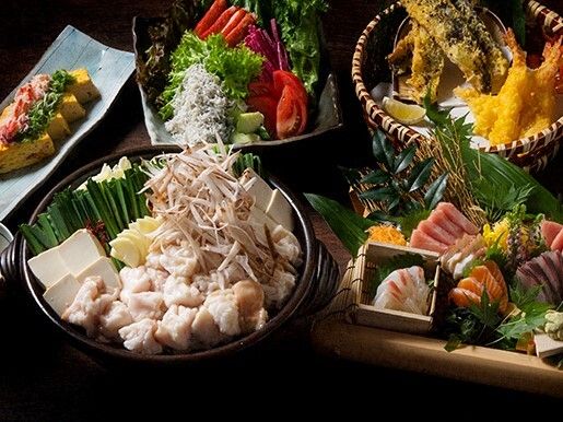 11月24日から【ご会食/ご宴会】番屋特製もつ鍋コース （全8品）2時間飲み放題付6500円