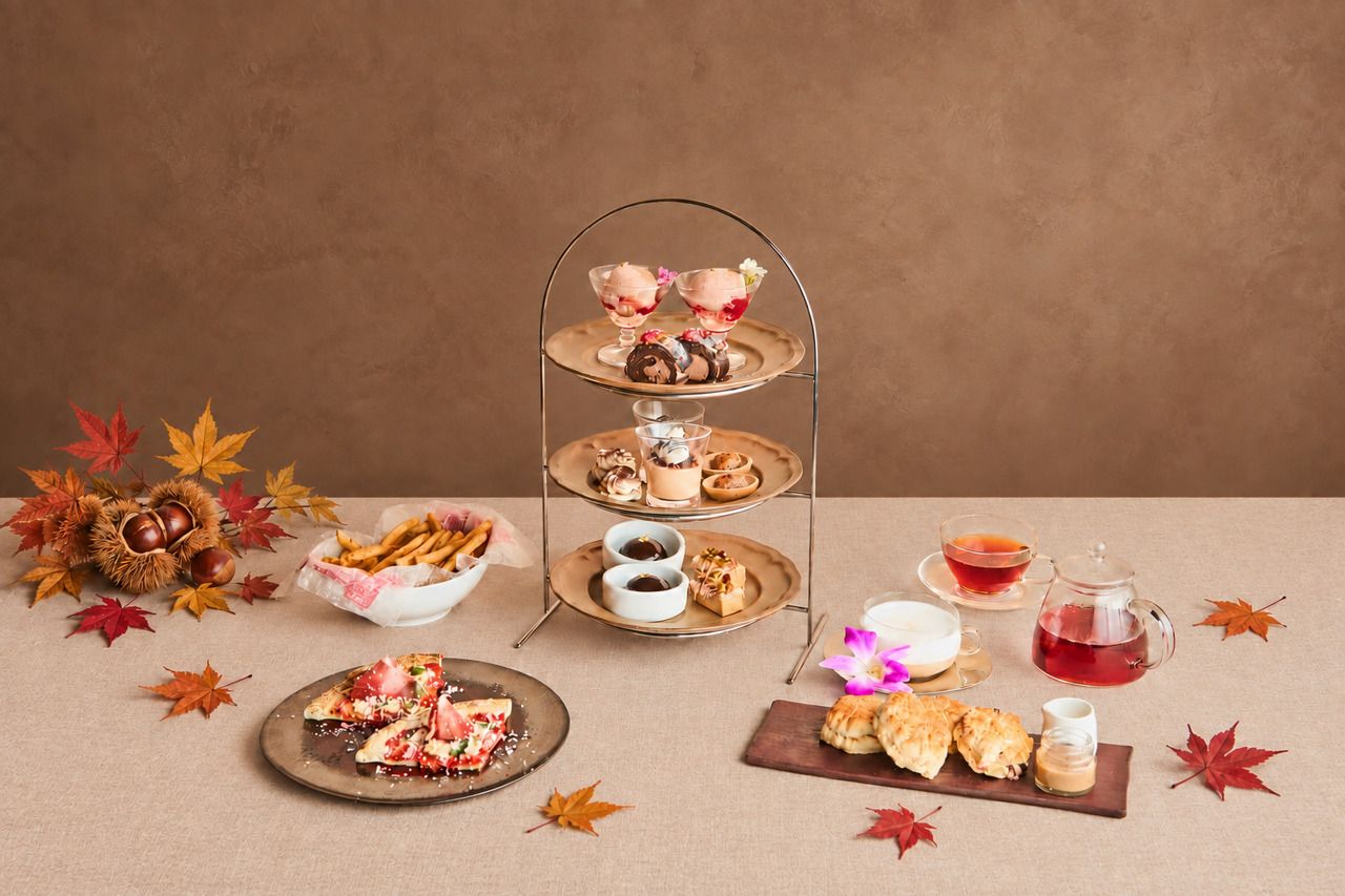 Autumn Delights Afternoon Tea with Chocolate and Chestnuts + 2-Hour All-You-Can-Drink + Message Plate ~Weekdays, Check-in at 1:00 PM~