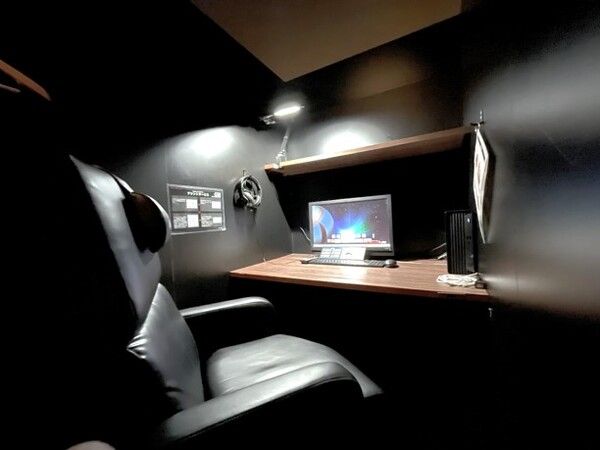 ブース席（リクライニング）