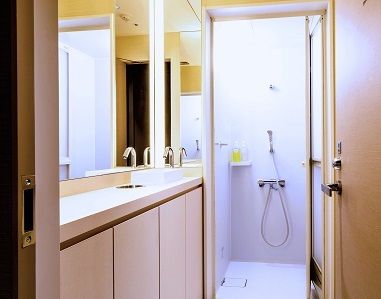 シャワールーム