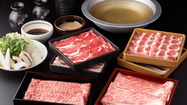 MO-MO-PARADISE　Shinjukuhigashiguchi