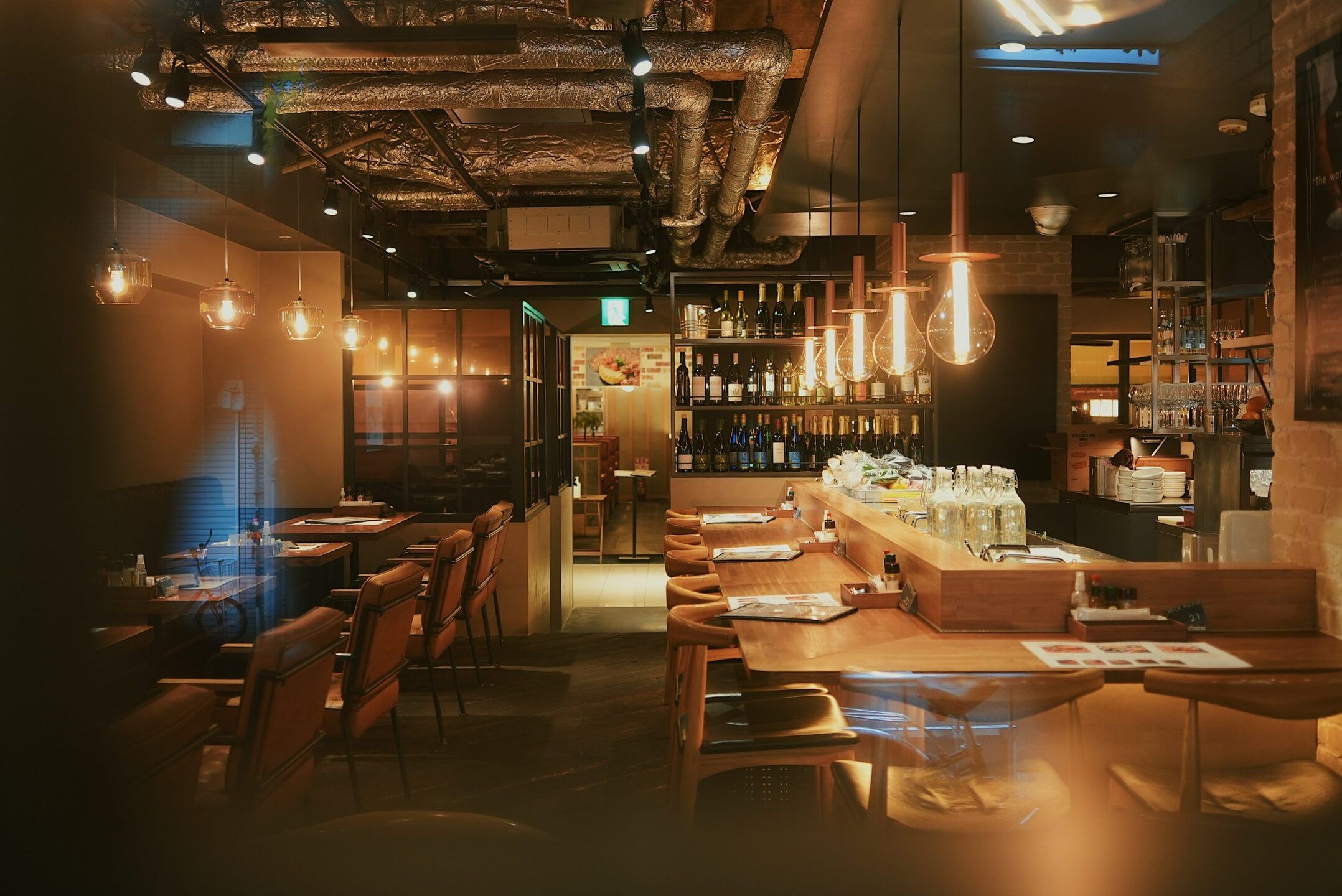 Oyster bar & Italian Rovin