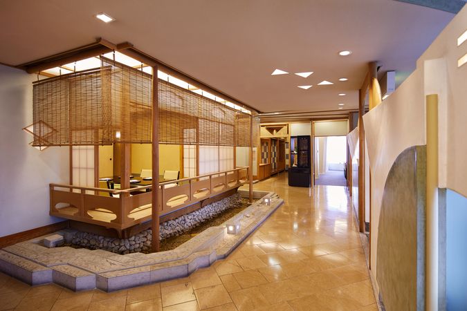 日本料理　千羽鶴