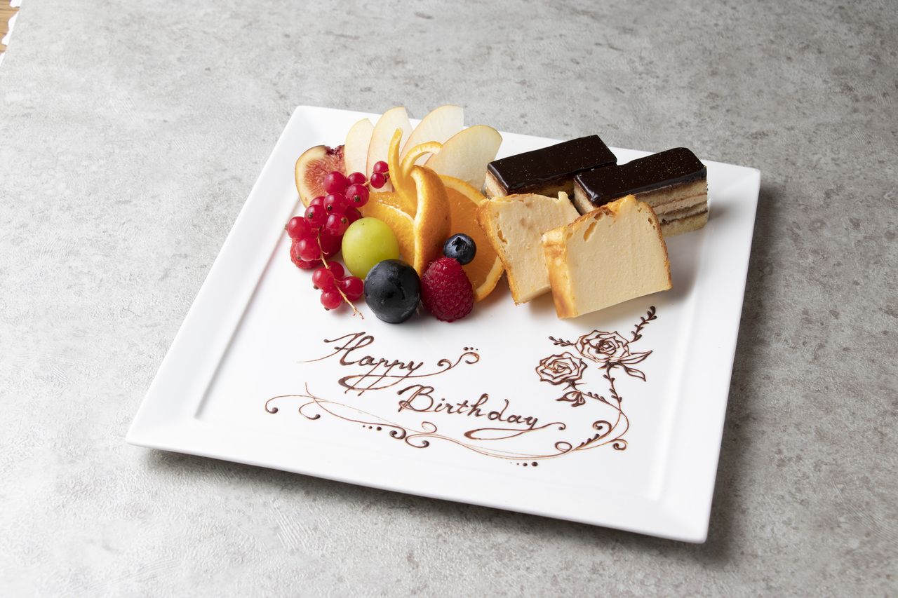 【デザートプレートご希望の方はこちらからご予約ください】誕生日や記念日・送別会のメッセージなど、デザートプレートをご注文されたい方向け/お食事は当日注文となります。