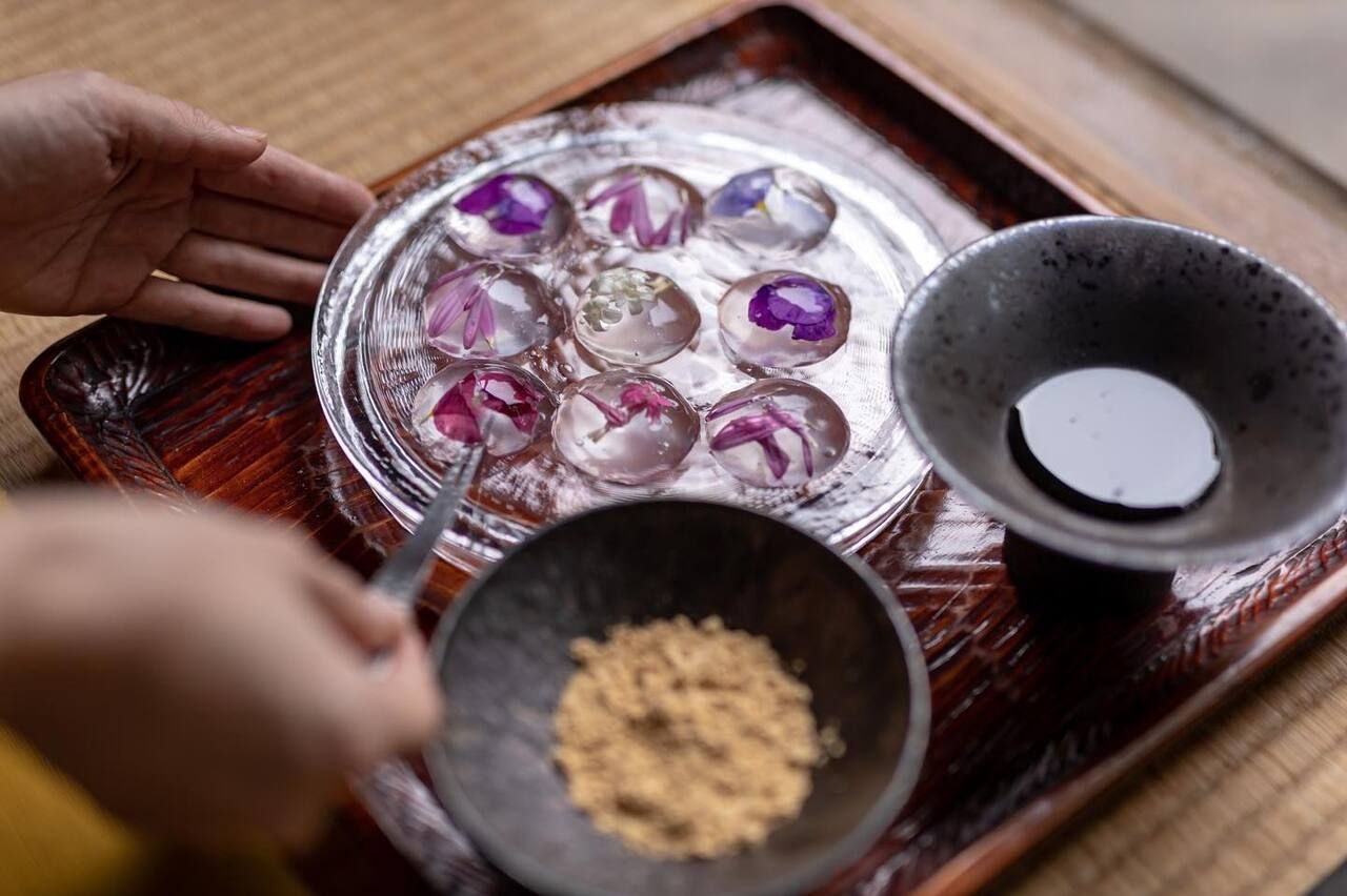 華わらび (hana-warabi)