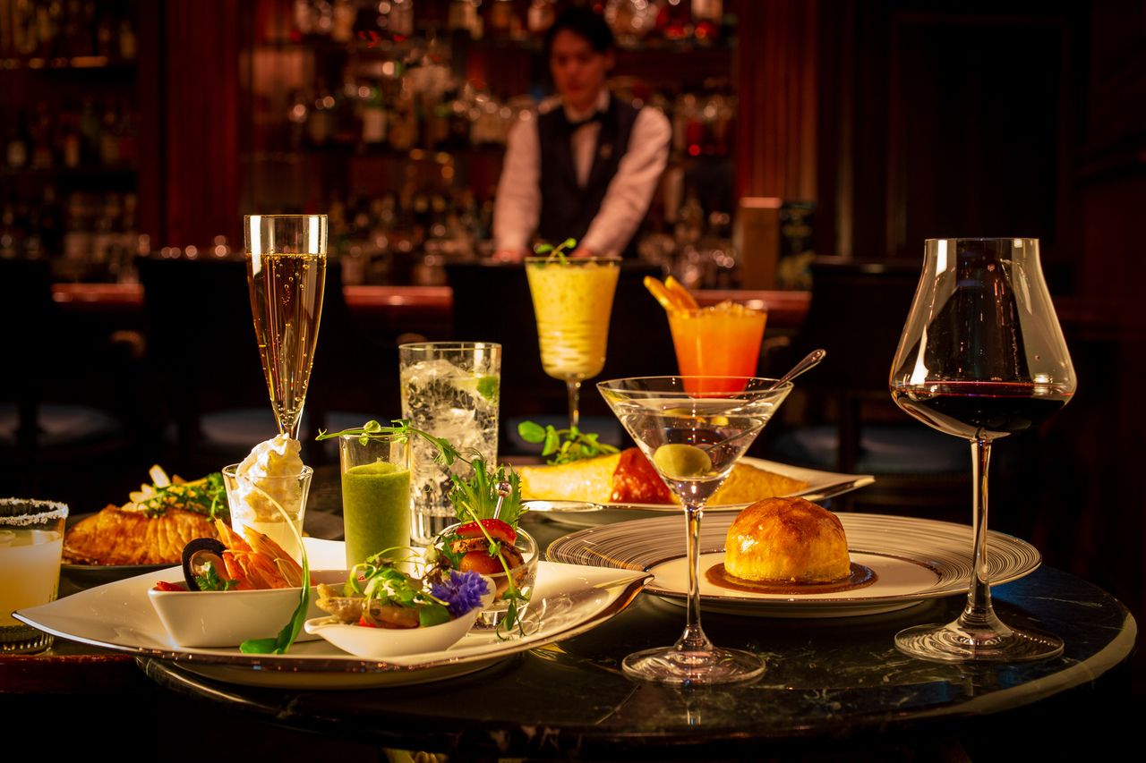 Free flow with dinner