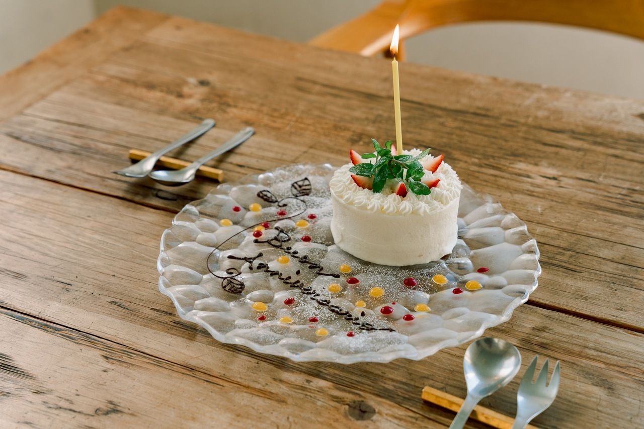 記念日🎊お祝いケーキ（3〜4名様）