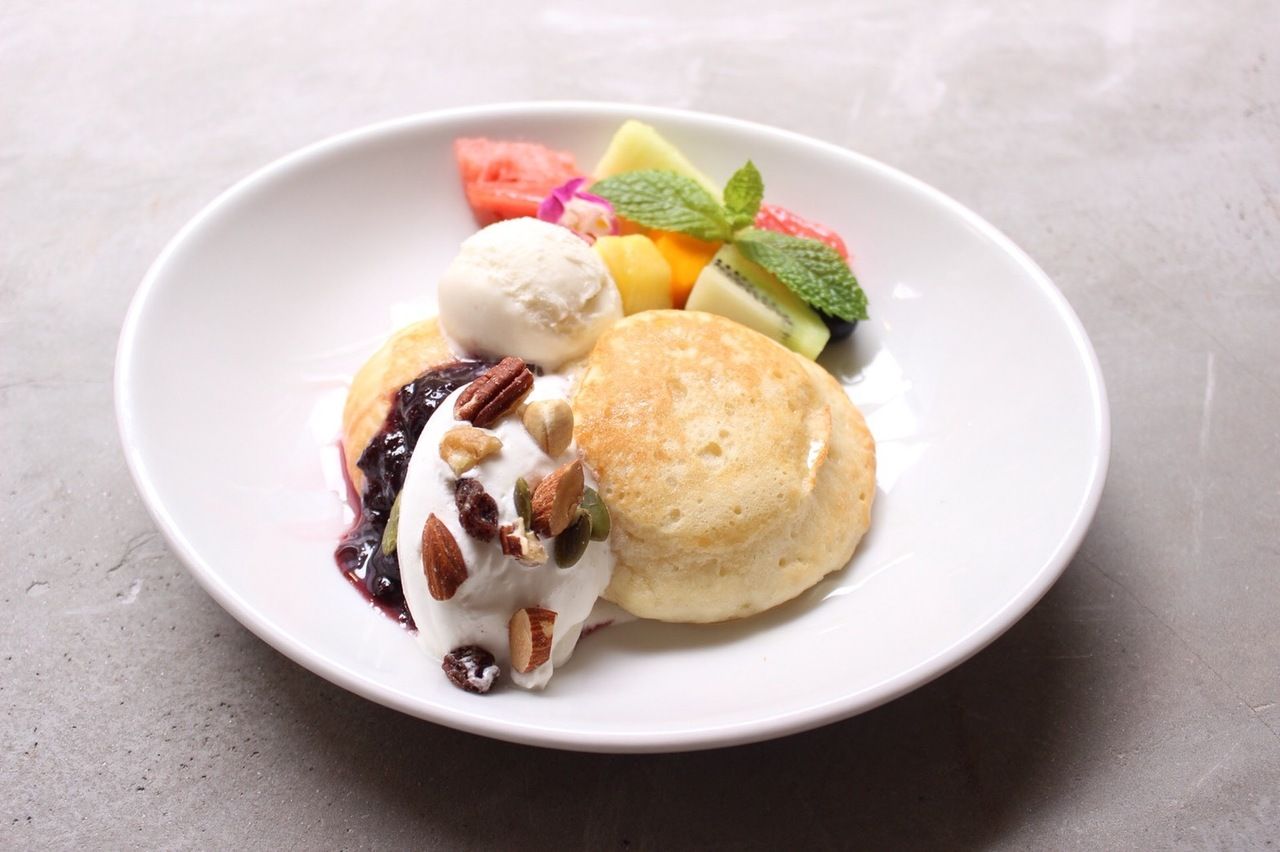 [Kids only] French toast with seasonal fruits