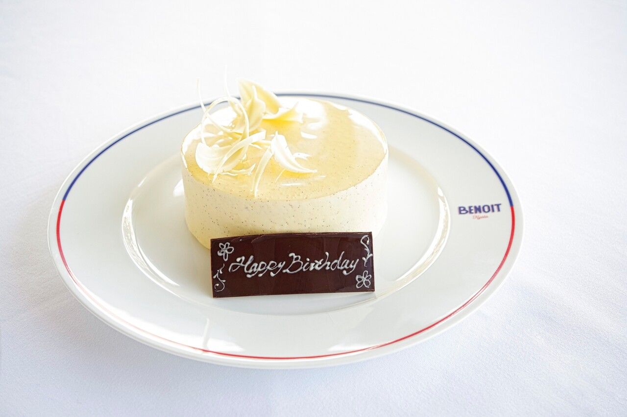 【ランチAnniversaryコース】ホールケーキ付　選べる前菜2品、メイン、デザート　全4品