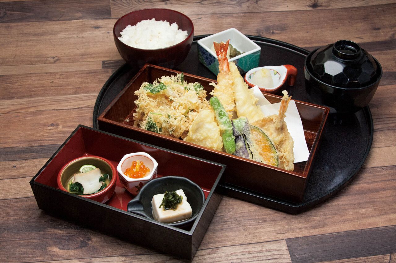 【天麩羅会食膳】 季節の前菜と旬の食材を使用した揚げたて天麩羅を楽しむプラン　食事会におすすめ！