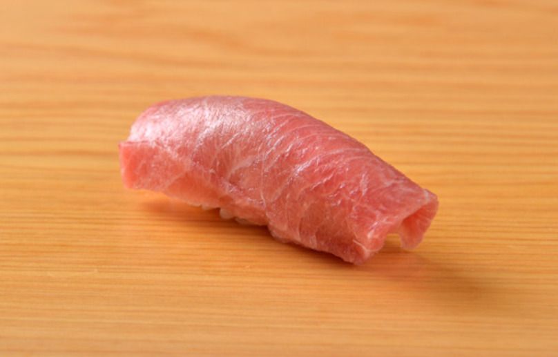 Seasonal Omakase (Chef’s Selection) of Nigiri and Delicacies ¥44,000+ (tax included)