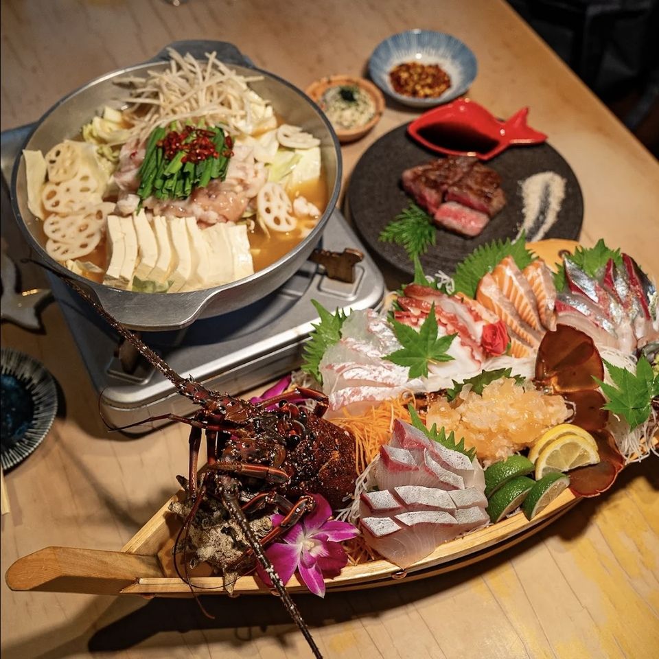 [ความพึงพอใจที่หรูหรา! ] ซาซิมิ เนื้อวากิวดรายเอจคอร์สพิเศษ