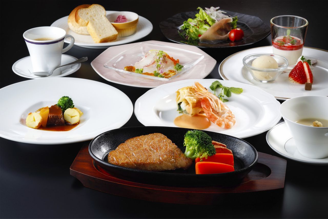 H. Specially selected Japanese black beef loin steak course 120g