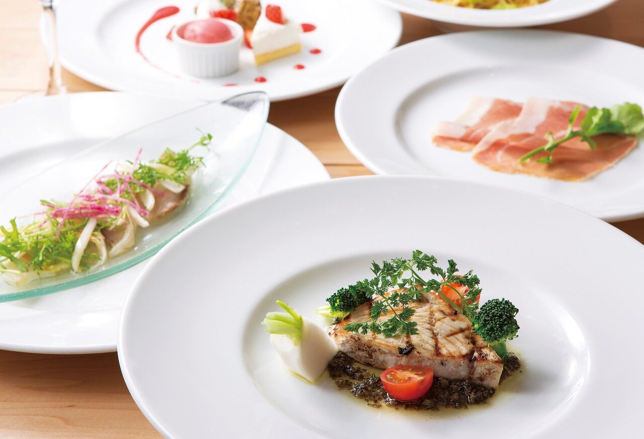 【UvaRara 3月の旬食材の特製ディナーコース『ラ・チェーナ』】前菜2品・パスタ料理・Wメイン・デザート盛合せ等全6品のイタリアンディナー