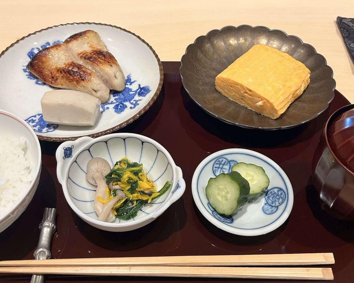 朝ごはん　～12/25まで（金・土・日 ・祝日 10:00～）