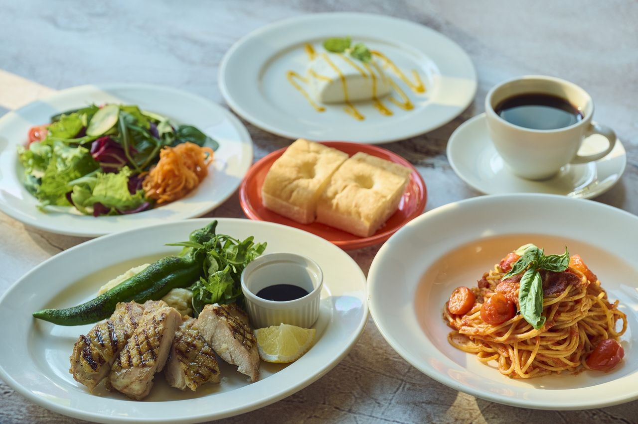 ■乾杯ドリンク付きランチコース■ゆったりランチ会に最適♪パスタが選べる充実な全4品＋食後のカフェ 3400