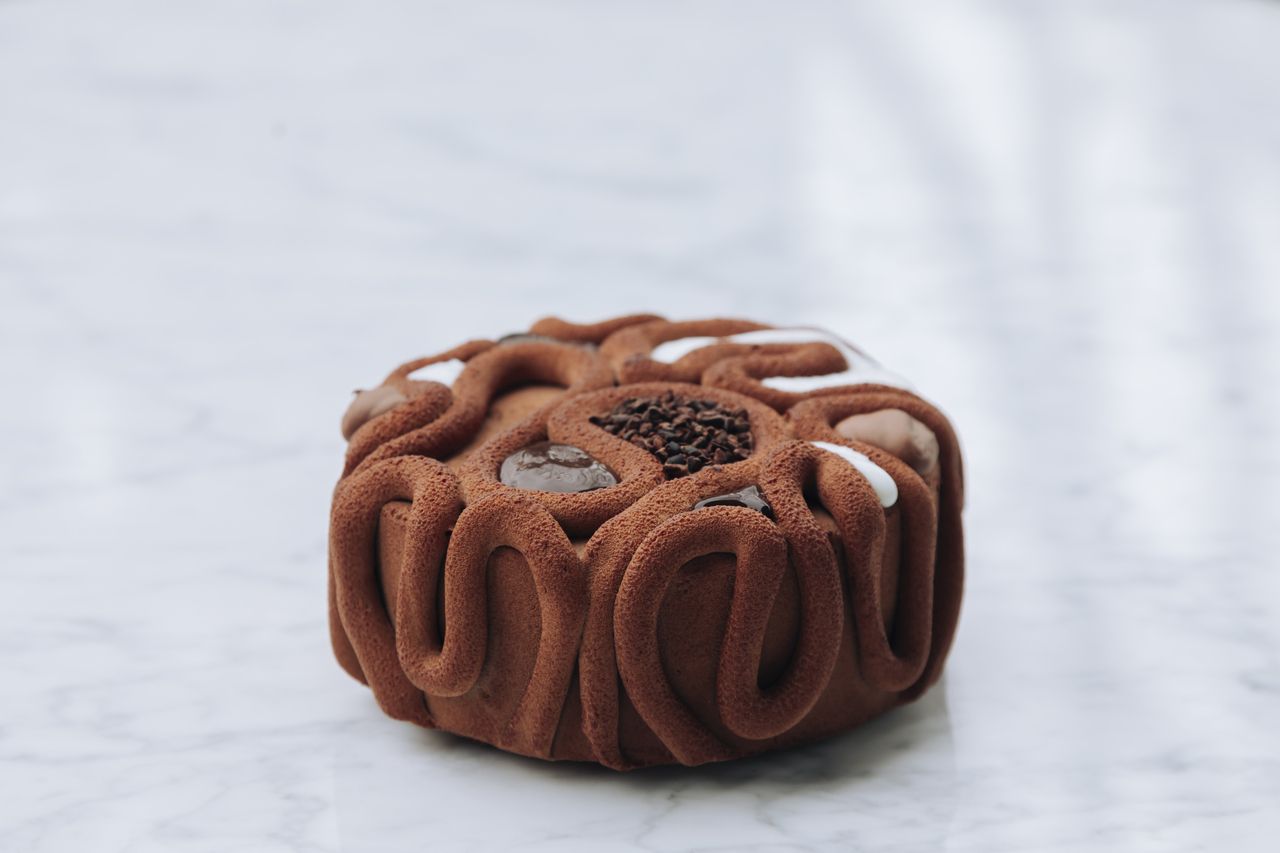 チョコレートケーキ2～4名様用