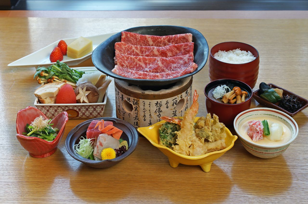 国産牛のすき焼き御膳