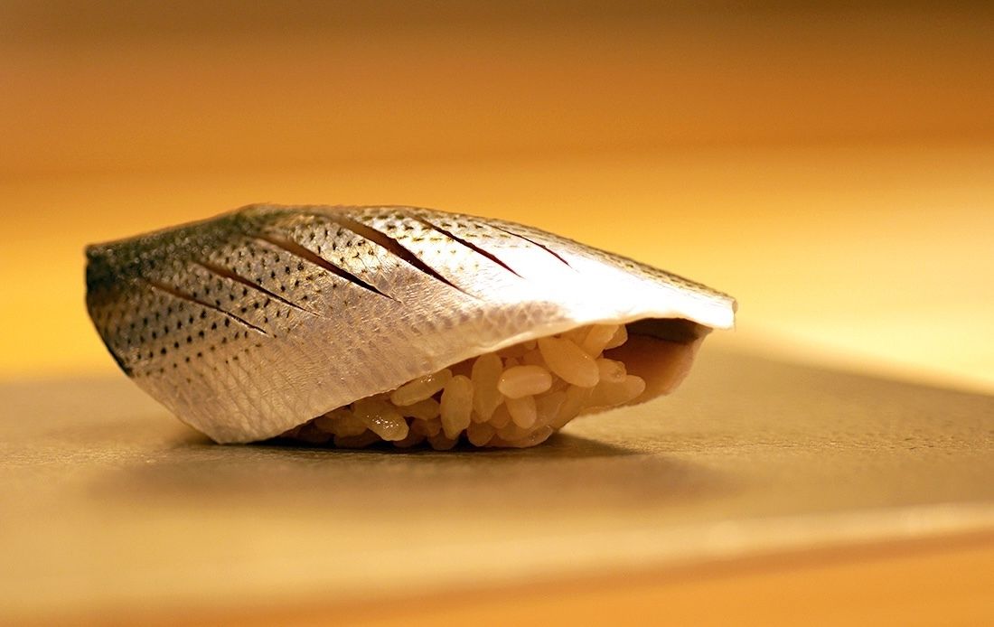 カウンター席｜季節をとらえた、一瞬の完成形