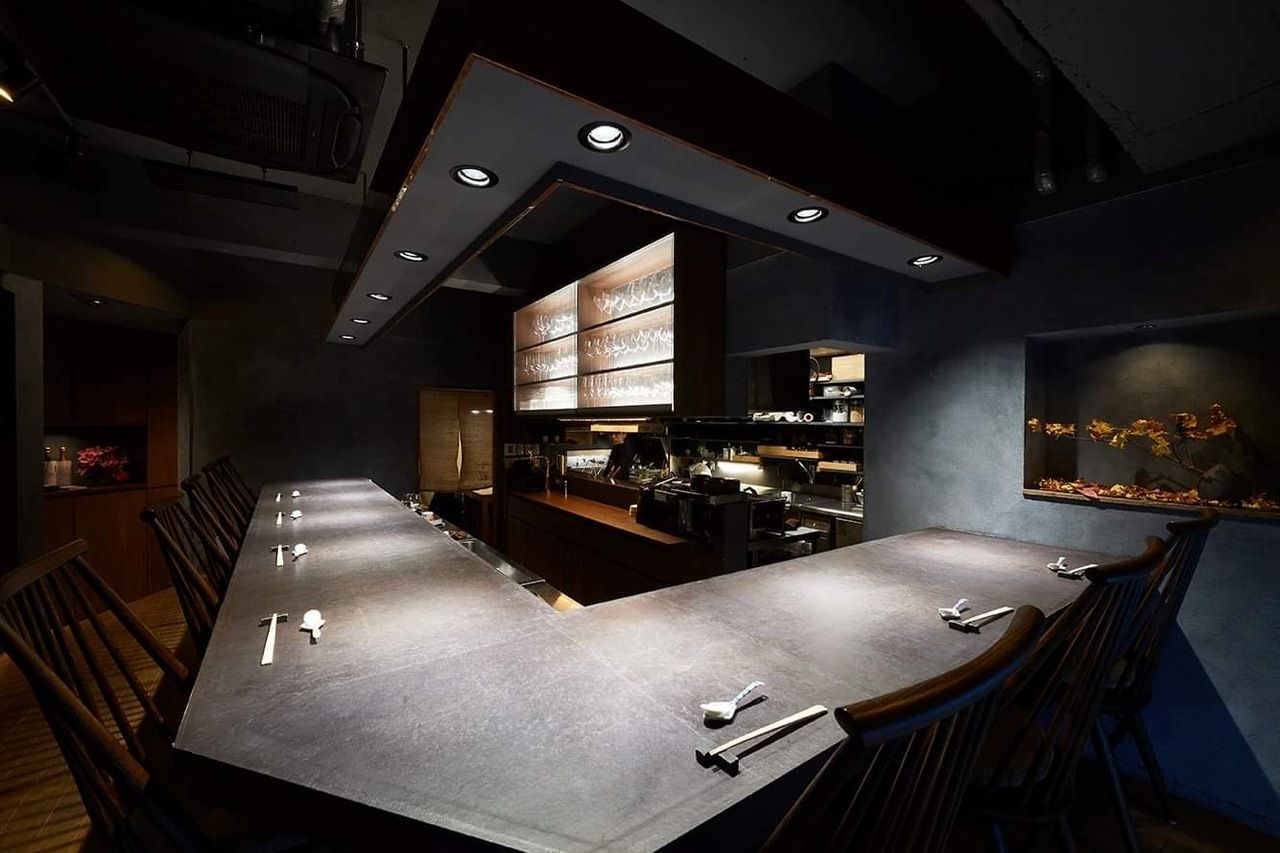 【カウンター】季節の食材と粋な器で奏でるディナー十皿コース