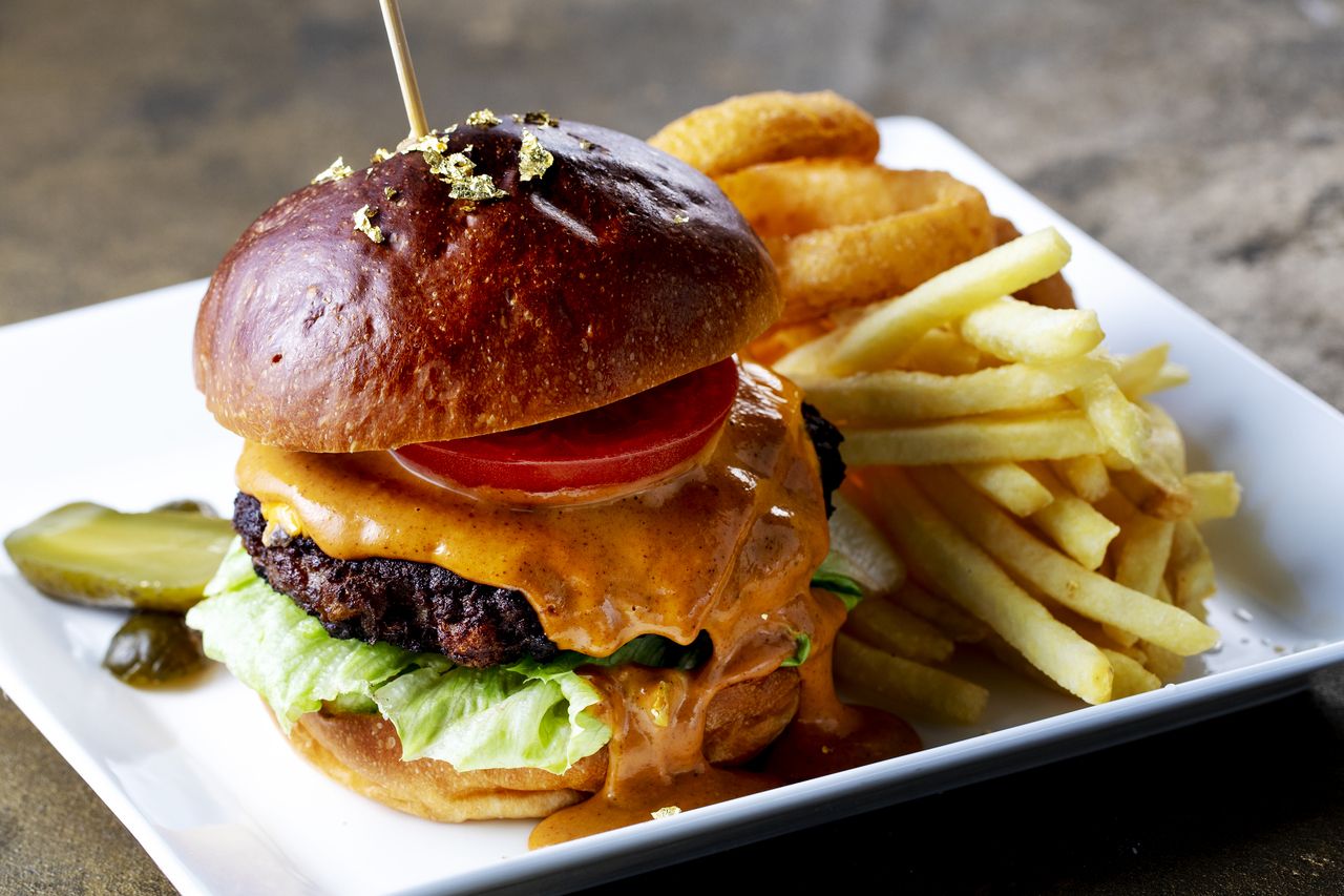 TSUZUMI BURGER ツヅミバーガー（選べるソース）