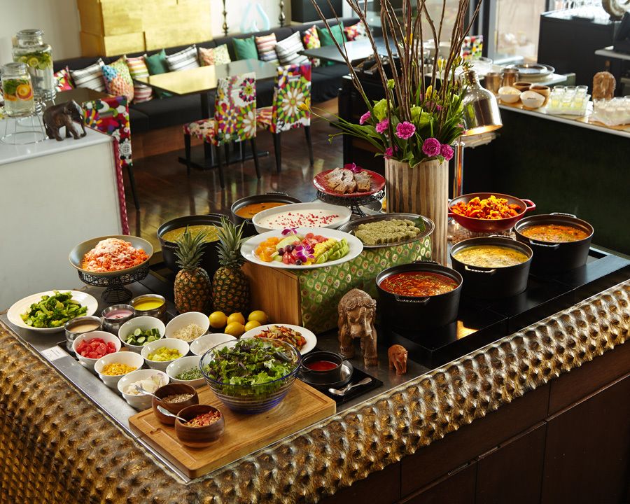 【休日ランチビュッフェ1部】120分制 インドカレー×自家製チャイ×デザート 