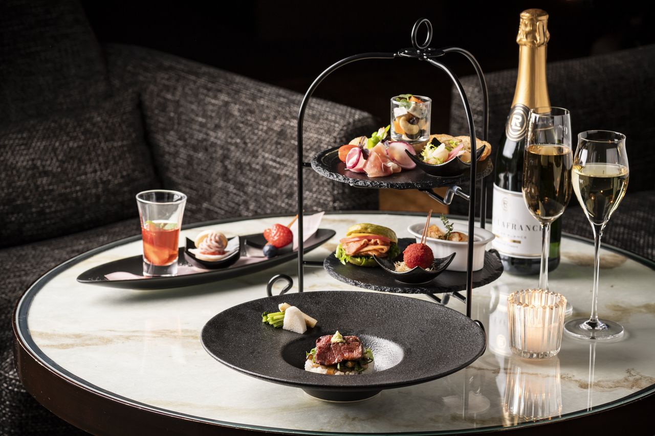 Twilight Aperi-Tea ～大人のハイティー＆アペリティフ～ 1ドリンク付きプラン