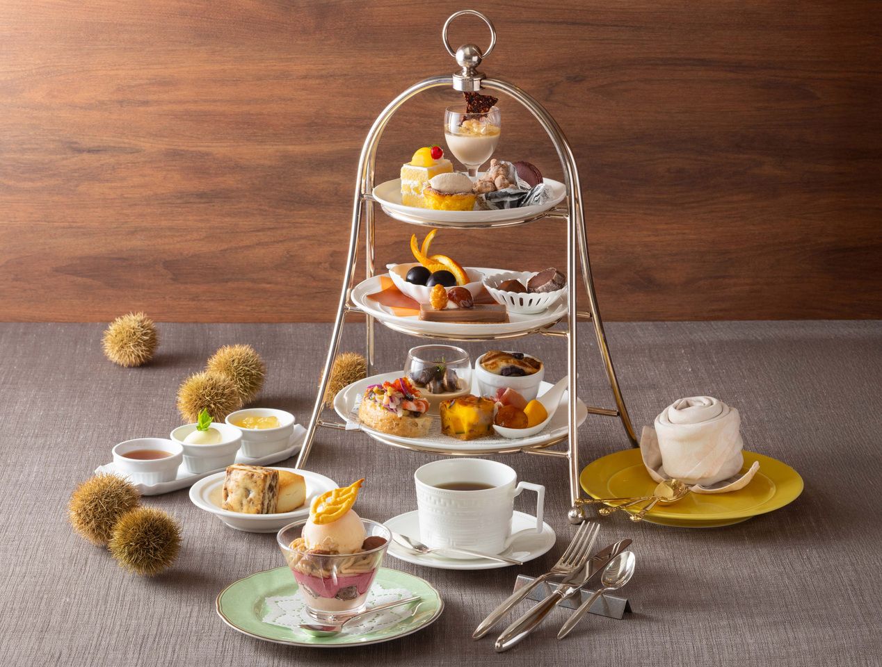 アフタヌーンティー ～栗～　約21種類の珈琲紅茶おかわり自由