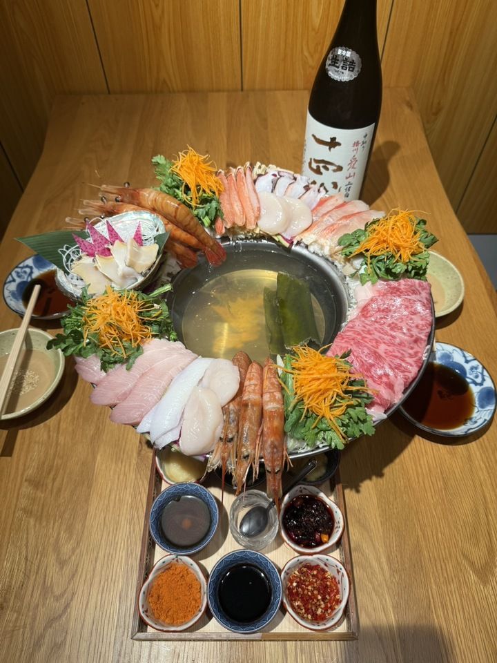 Hokkaido Mangetsu Nabe Course — Takumi (Hokkaido Full‑Moon Hotpot)