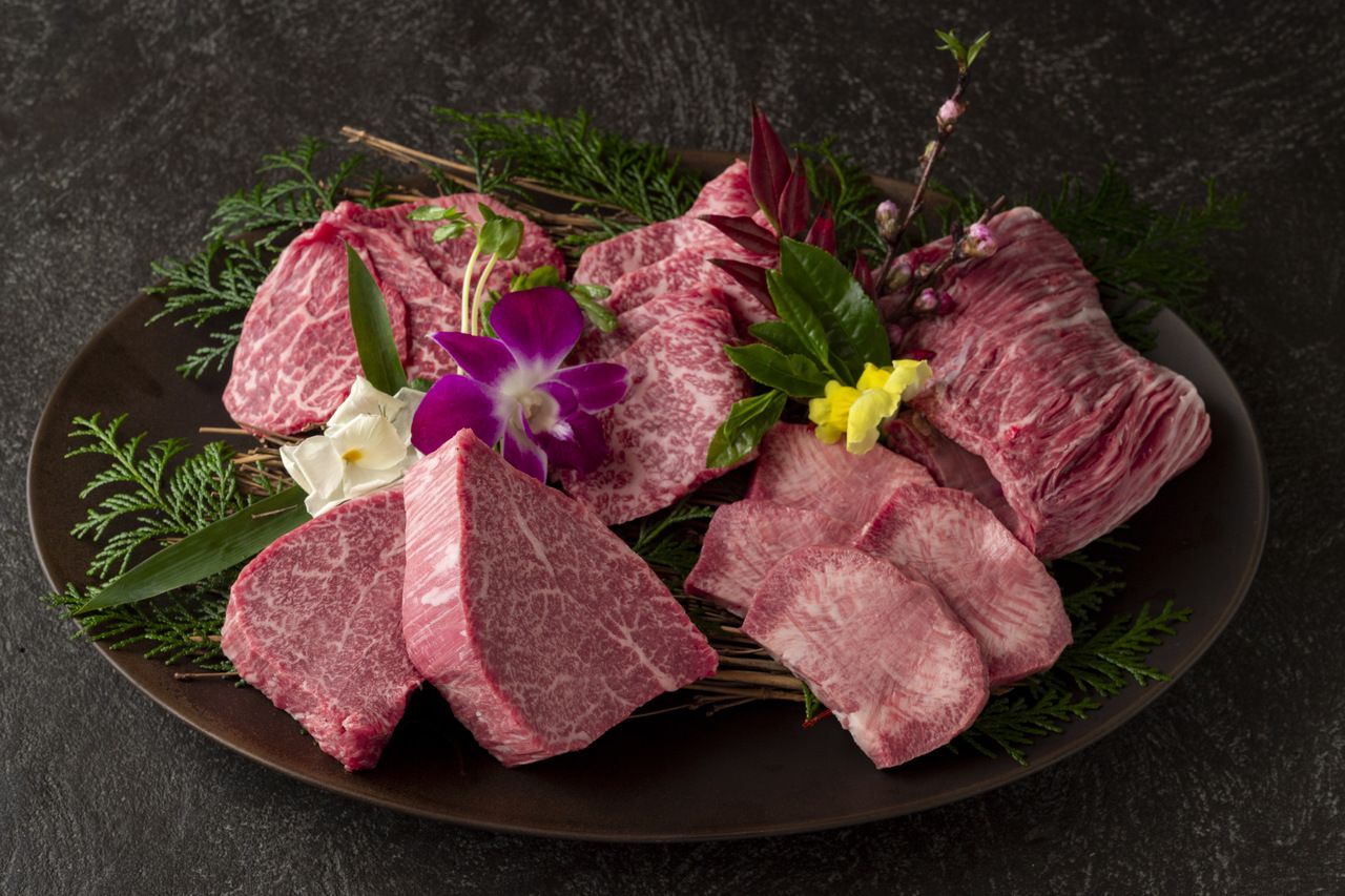 【珠玉の45,000コース】雲丹キャビア添えシャトーブリアン丼”岐阜県・曽我さんのいのちの壱”(都内唯一)ダブルヒレカツサンド、うにキャビア冷麺、アースメロンのフルーツポンチで締めくくる贅沢コース