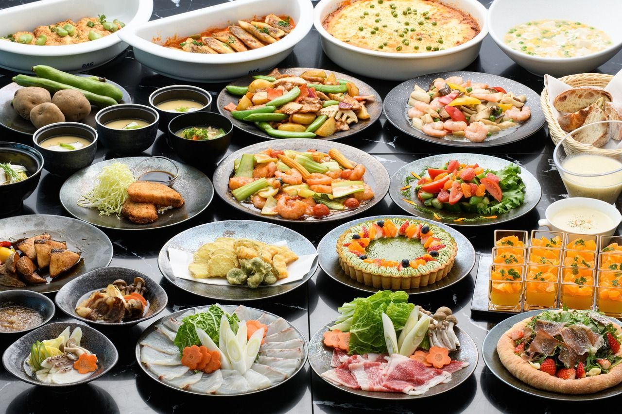 Lunch Buffet ~Local and International Cuisine Fair~