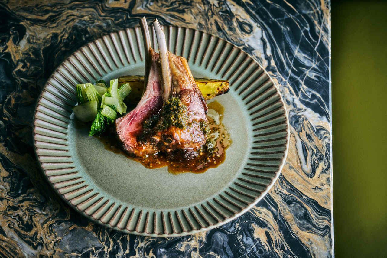 5品コースディナー + 乾杯シャンパン