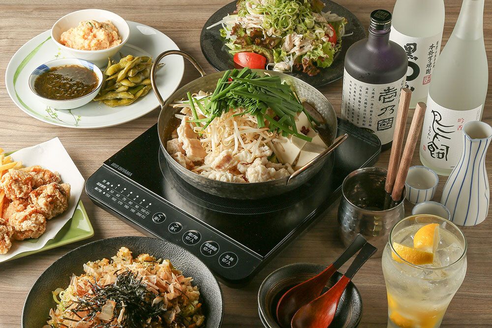 [Standard Course] {No. 1 in popularity! Our famous motsunabe (offal hotpot) with all-you-can-drink! Recommended for year-end and New Year's parties}