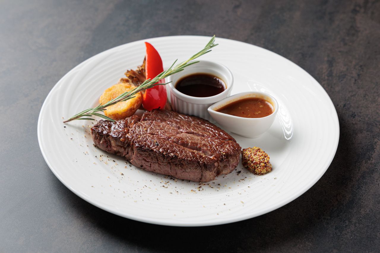 【12/1～1/31】牛フィレステーキ（150g）ジャポネソースとグレイビーソース