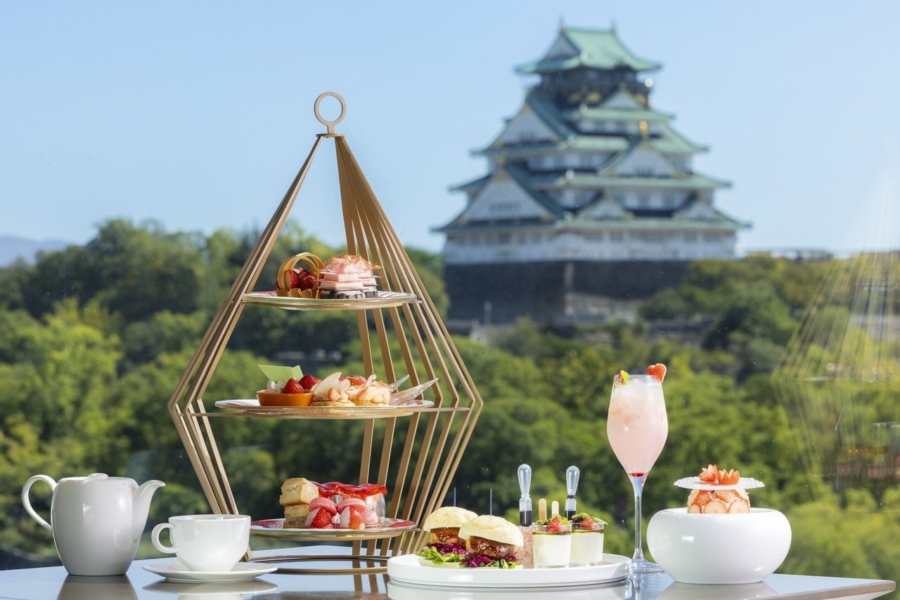 Strawberry Afternoon Tea + Special Mini Parfait