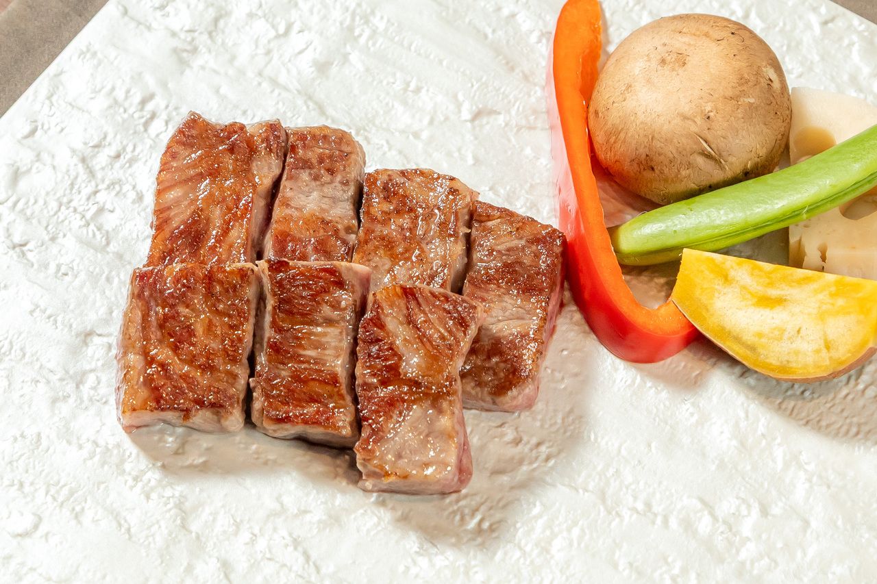 Wagyu beef loin steak set (lunch only)