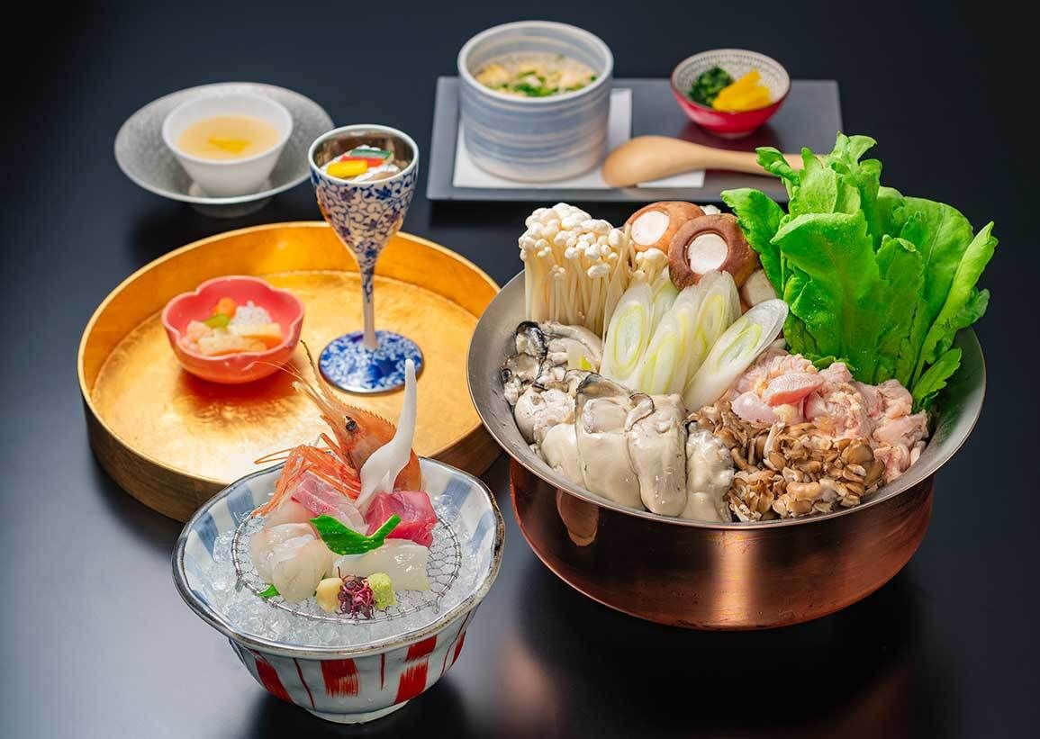 Hiroshima oysters and red chicken Hot pot (Lunch & Dinner) ※3 days Advance Reservation Required, Only for 2 or More