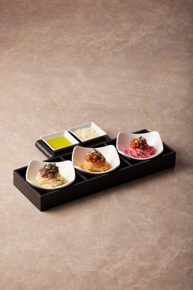 過去・現在・未来のミートソース3種食べ比べ