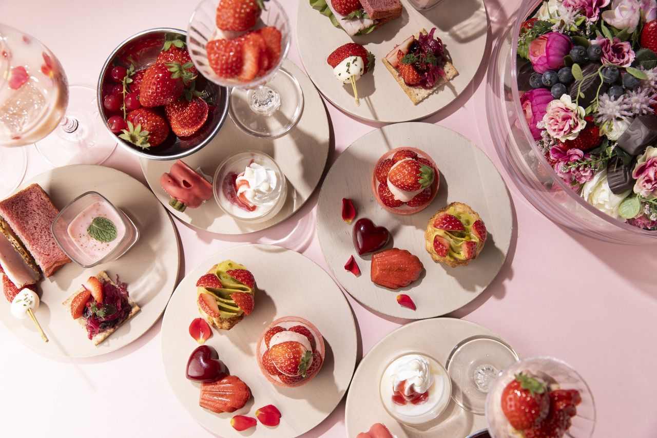 【週末 通常席(Viewチャージ含む)】Strawberry & Chocolate AfterMOON Tea