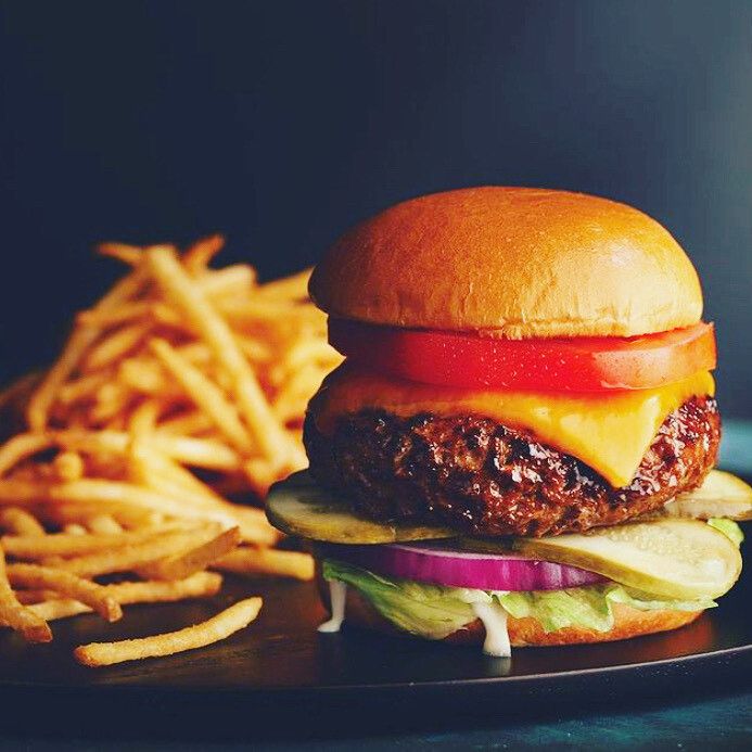  【ランチコース】名物モートンズバーガーなど前菜とメインが選べるコース