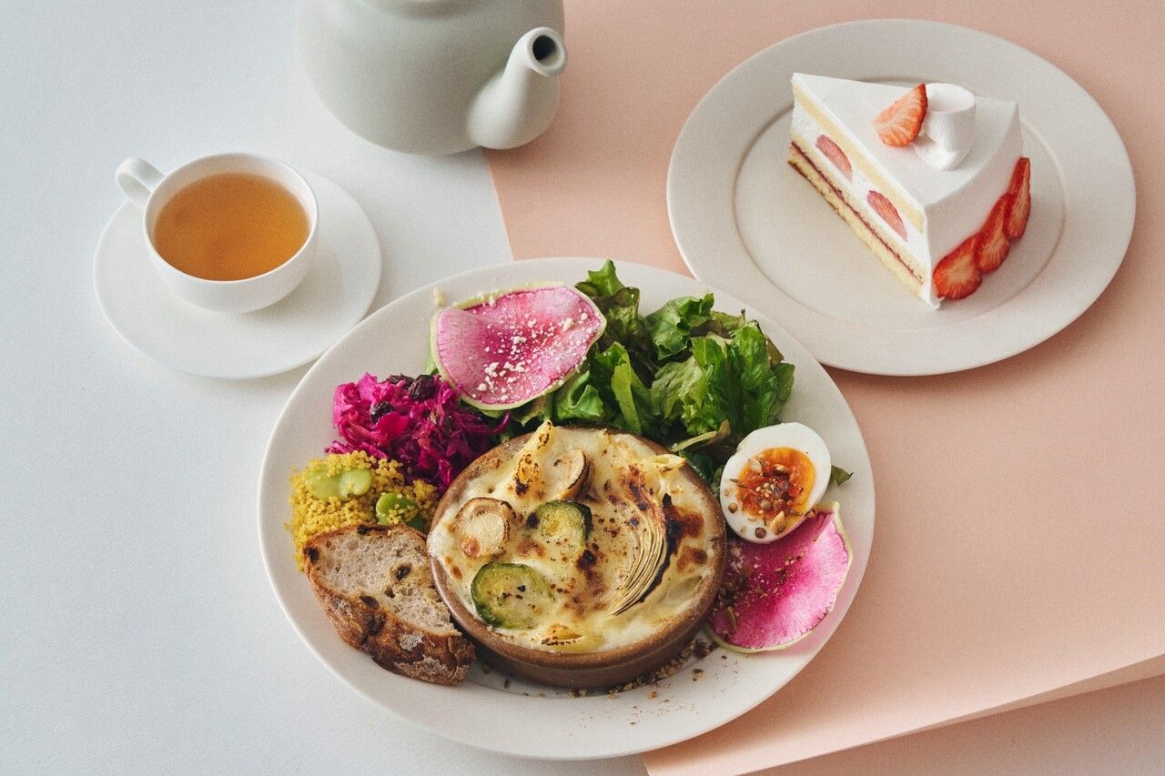 【特色午餐（含甜點和飲料）】小扇貝、抱子甘藍、新洋蔥和白薑焗菜