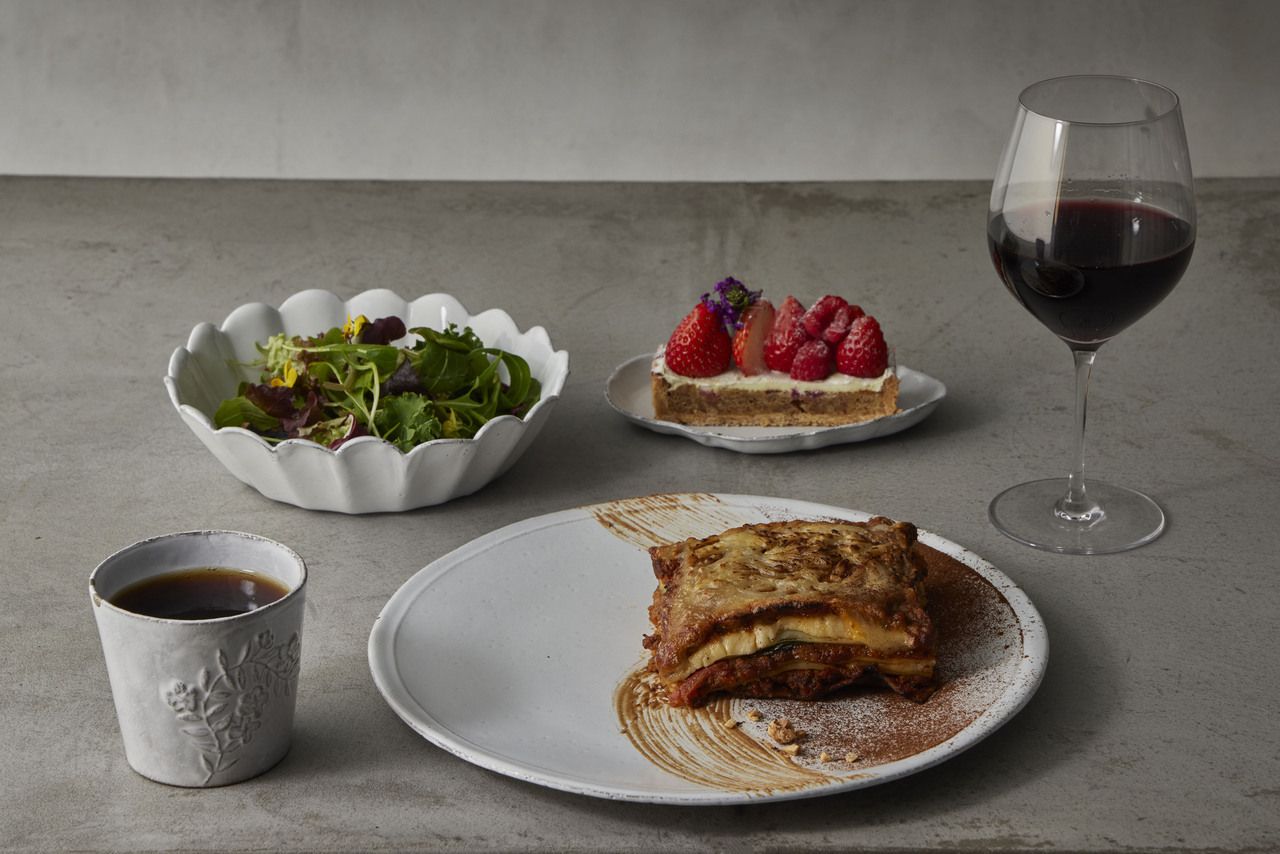 Select Lunch "Seasonal Dish" Lasagna [¥3,800 (excluding tax)]