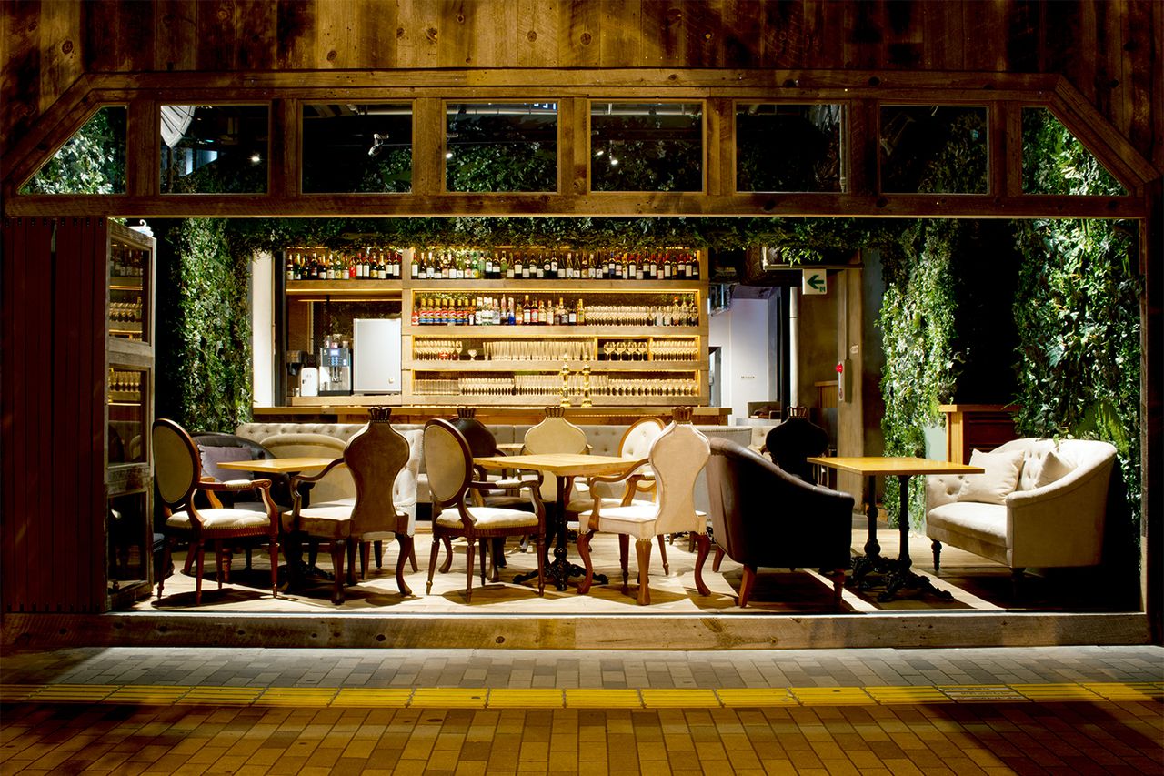 会社飲み会や歓送迎会におすすめ【食べ飲み放題】王道イタリアンを食べ尽くす＜ファクトリープラン＞食べ飲み放題付き4,000円(税込)※週末+1,000円