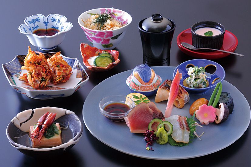 丹色御膳 (丹色 고젠 — 진홍빛 정식)